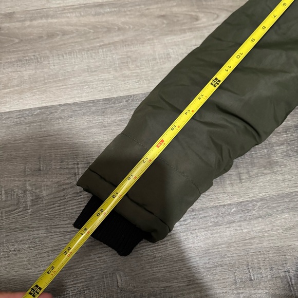 Michael Kors Big Boy Olive Green Puffer parka Coat with Faux Fur Hooded bib - Picture 7 of 12